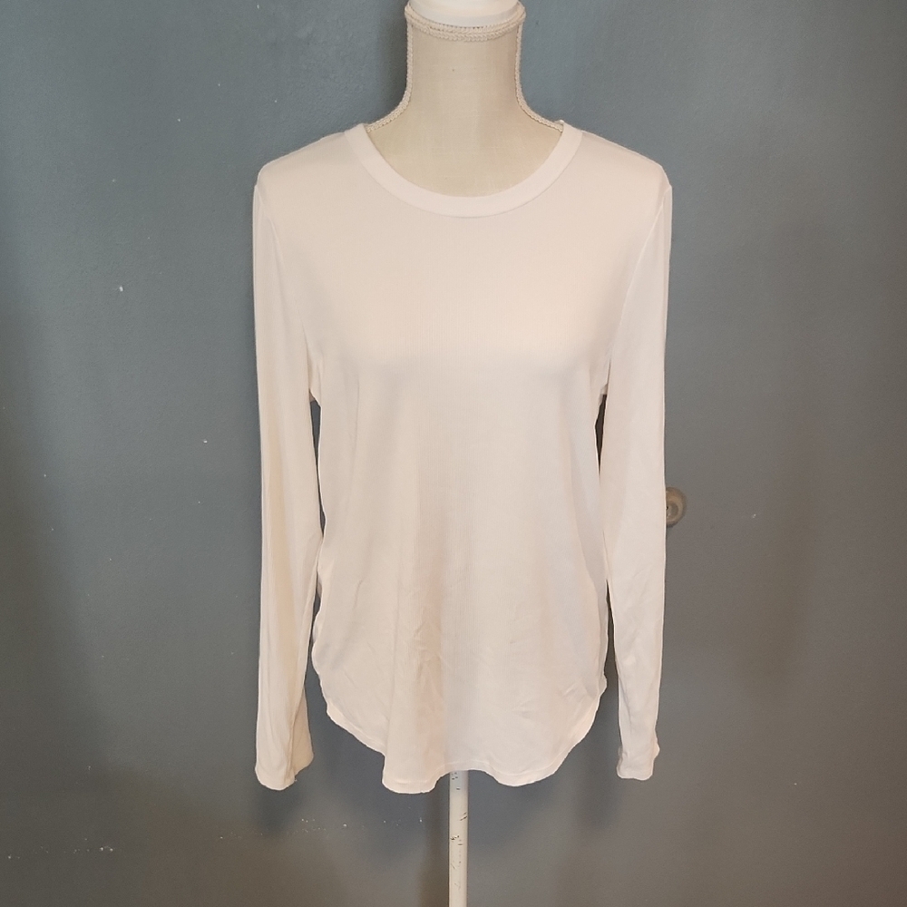 No Boundaries Ringer Crew neckline Highlow Hem Ribbed Long Sleeve Tunic Top